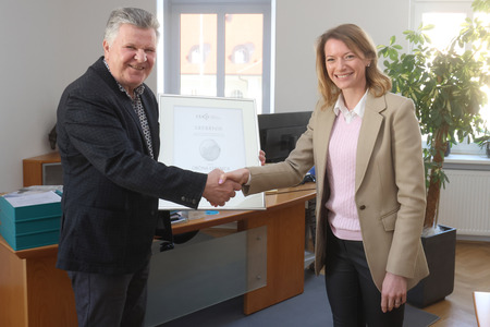 PREDAJA PLAKETE JSKD 03 FOTO LJUBO VUKELIČ